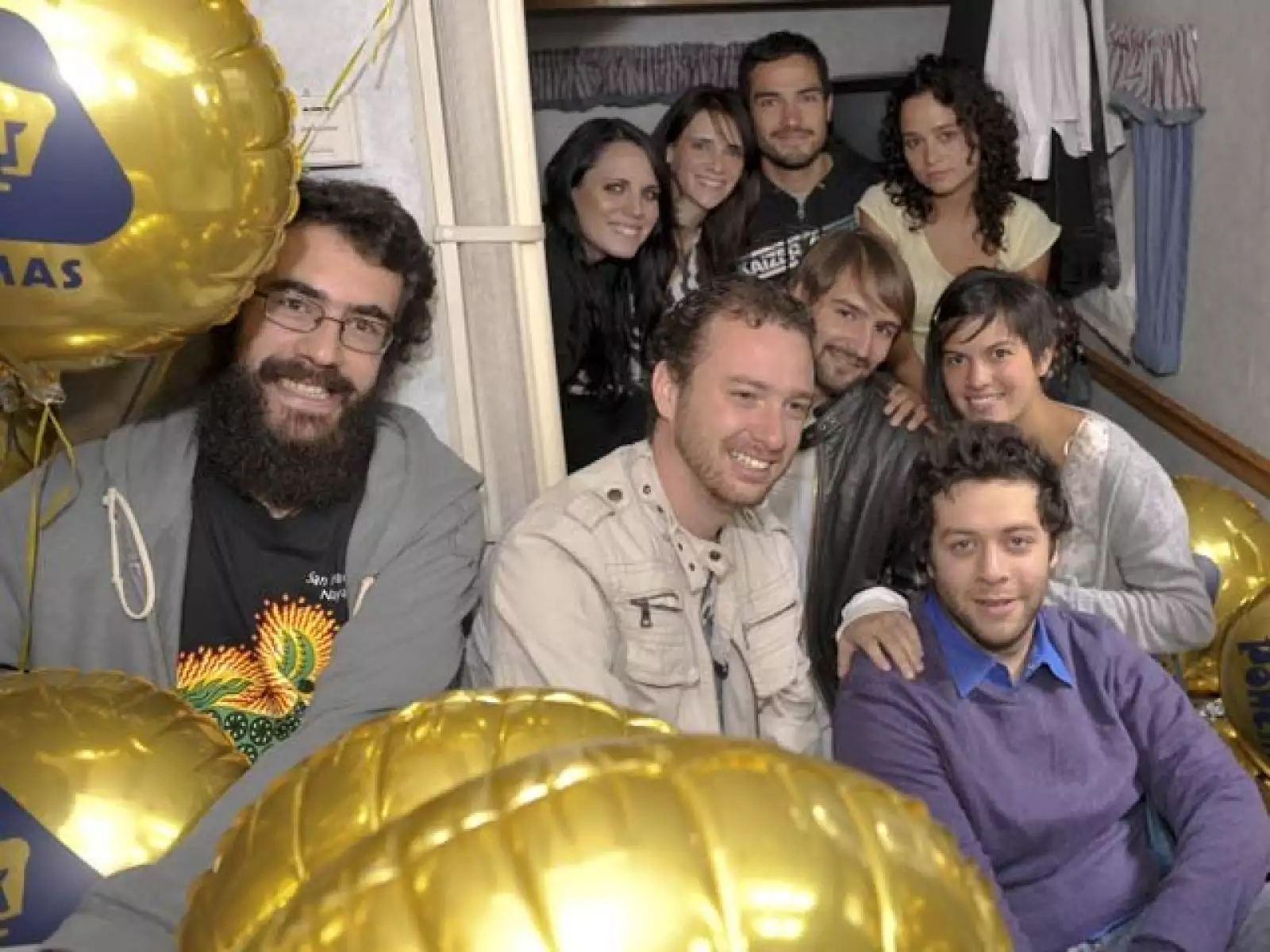 La productora, Rosy Ocampo, el staff técnico