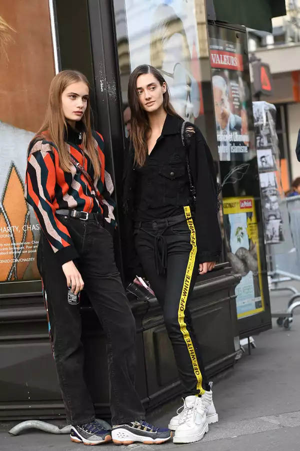 Street Style, Spring Summer 2018, Paris Fashion Week, France - 27 Sep 2017