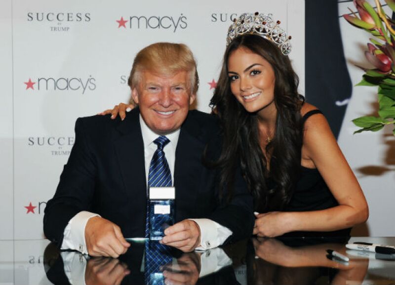 Donald Trump y Ximena Navarrete en un evento en Nueva York en 2012.