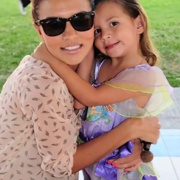 Zaira Barragán y Emiliana Urrea