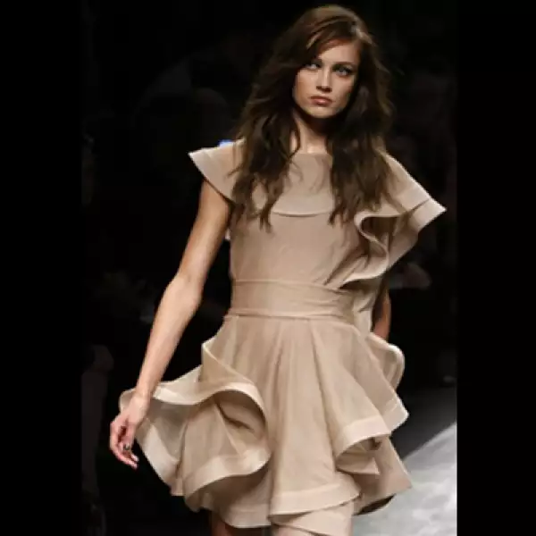 Es la nueva generación de la firma, diseñada por Maria Grazia Chiuri y Pier Paolo Piccioli.