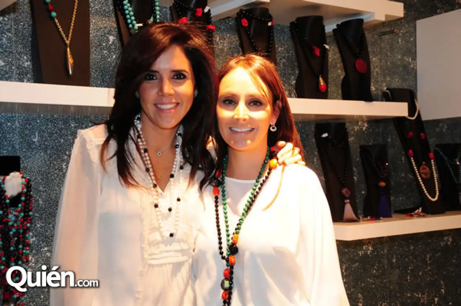 Ale Zayas,Mariana Vértiz