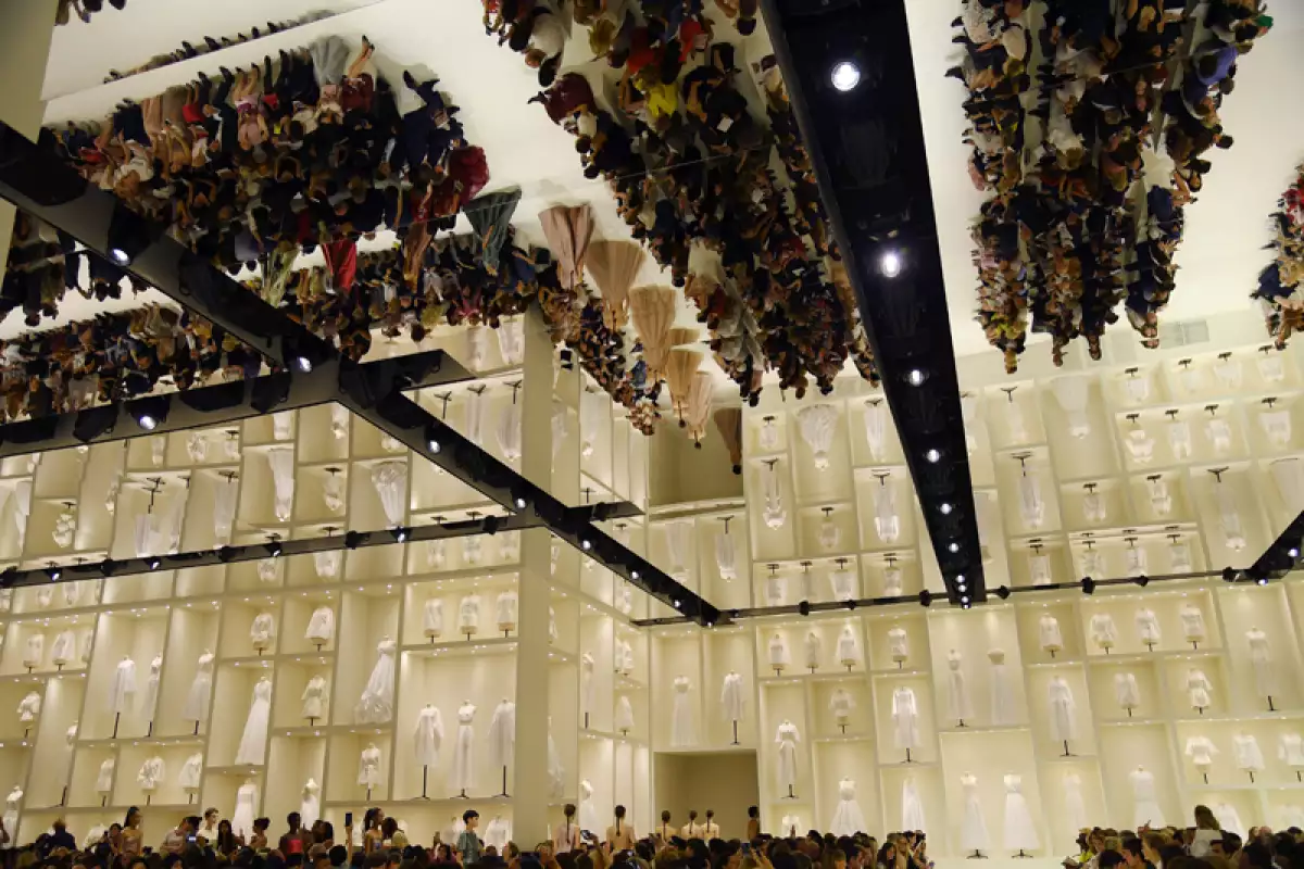 Christian Dior : Runway - Paris Fashion Week - Haute Couture Fall Winter 2018/2019