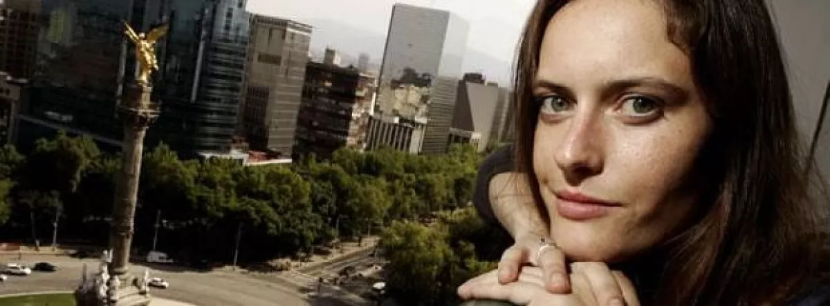 De las ocho mil fotografías tomadas, Eireann Harper, como productora y editora, fue la encargada de seleccionar cinco mil.