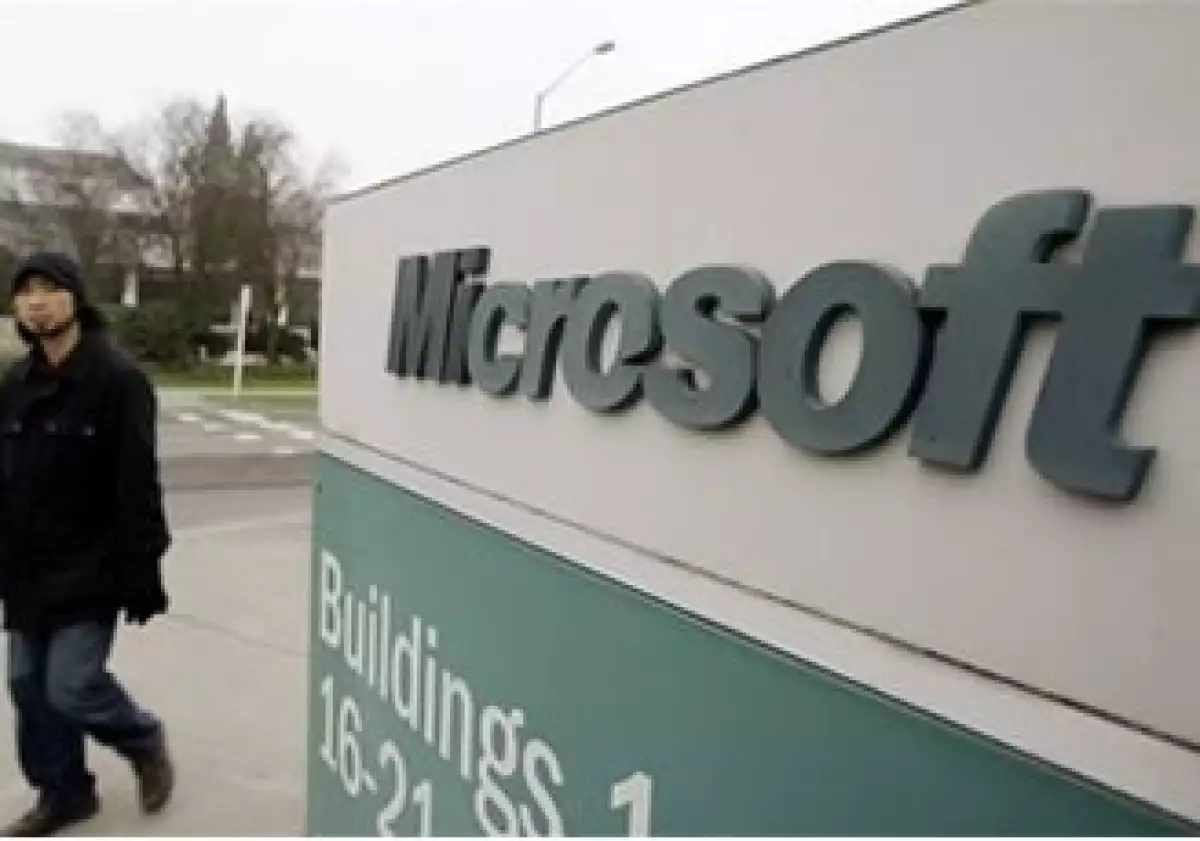 Microsoft ha estado buscando fórmulas para desafiar al líder del mercado, Google. (Foto: AP)