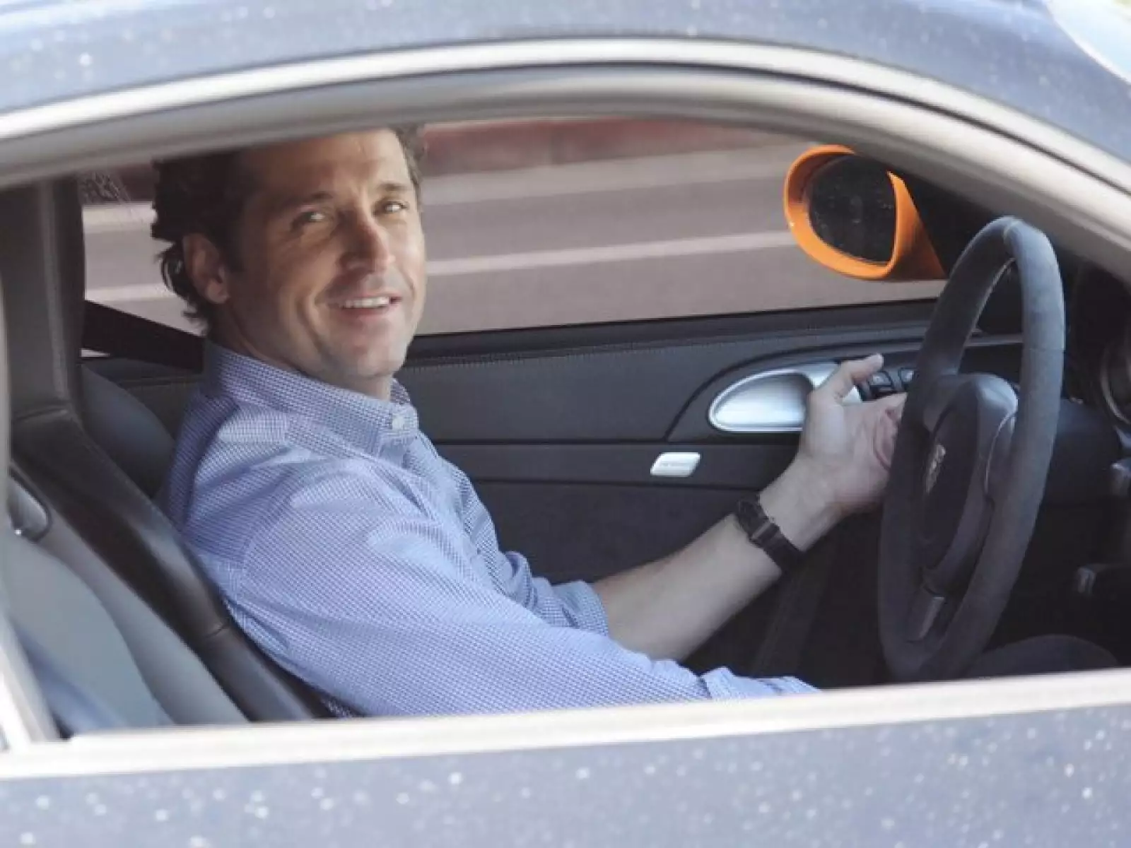 Fue captado hace unos meses mientras maneja su coche en Sunset Boulevard, California.