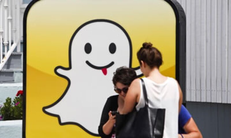 Snapchat gana usuarios debido a que pueden mostrar contenido sexual y es eliminado automáticamente. (Foto: Getty Images)
