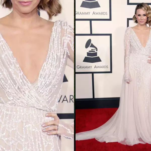 Keltie Knight. La conductora lució un vestido plateado con escote profundo en V.