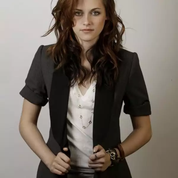 En 1997, interpretó a la adolescente Lucy Hardwicke en In the Land of Women, con Adam Brody, de The O.C. y Meg Ryan.