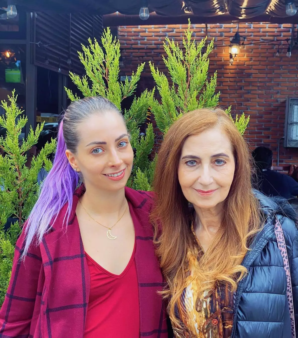 Yoseline Hoffman y Marina Badui.