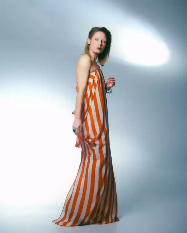 ELLE-ROISIN MURPHY-9.jpeg