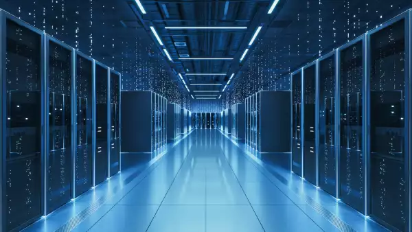 Mientras OpenAI y Google compiten por modelos de IA más grandes, IBM apuesta por investigación híbrida