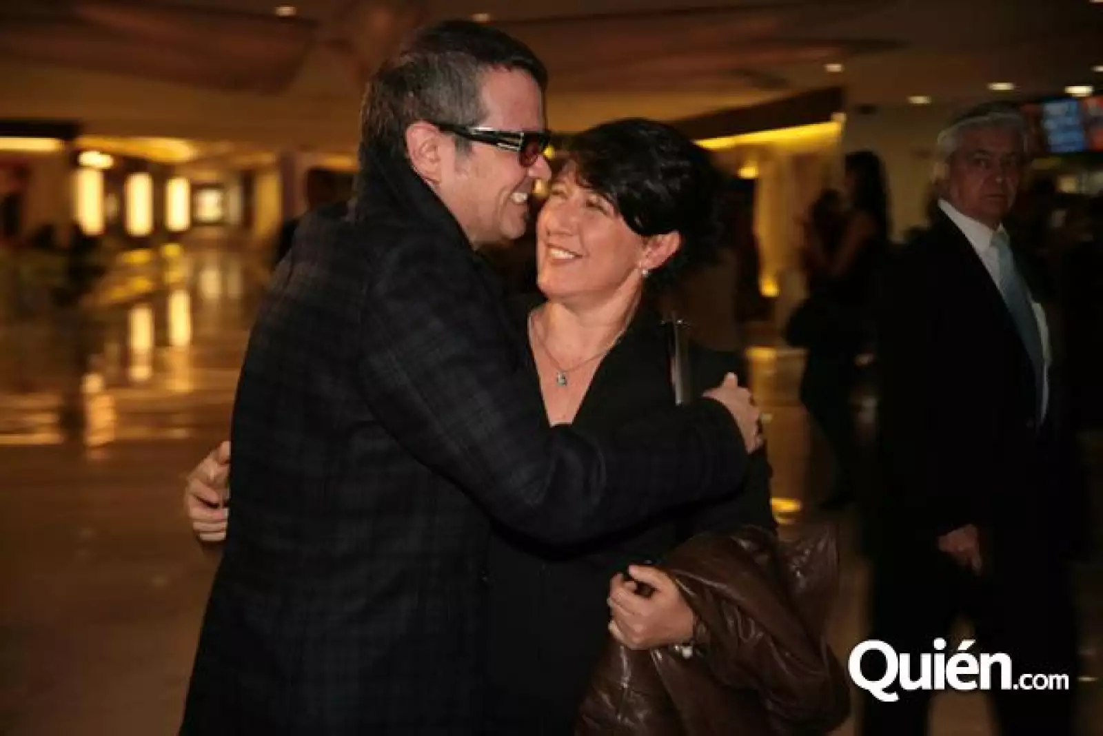 Gloria Calzada Y Paradas Continuas