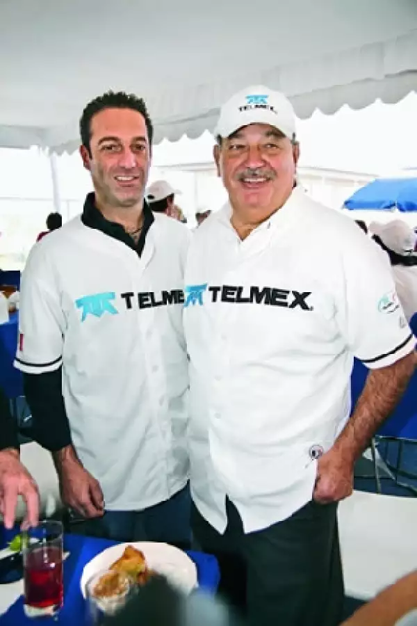 Carlos Slim Domit, de 42 años, vive en la misma casa que su papá. Su relación es como amigos.