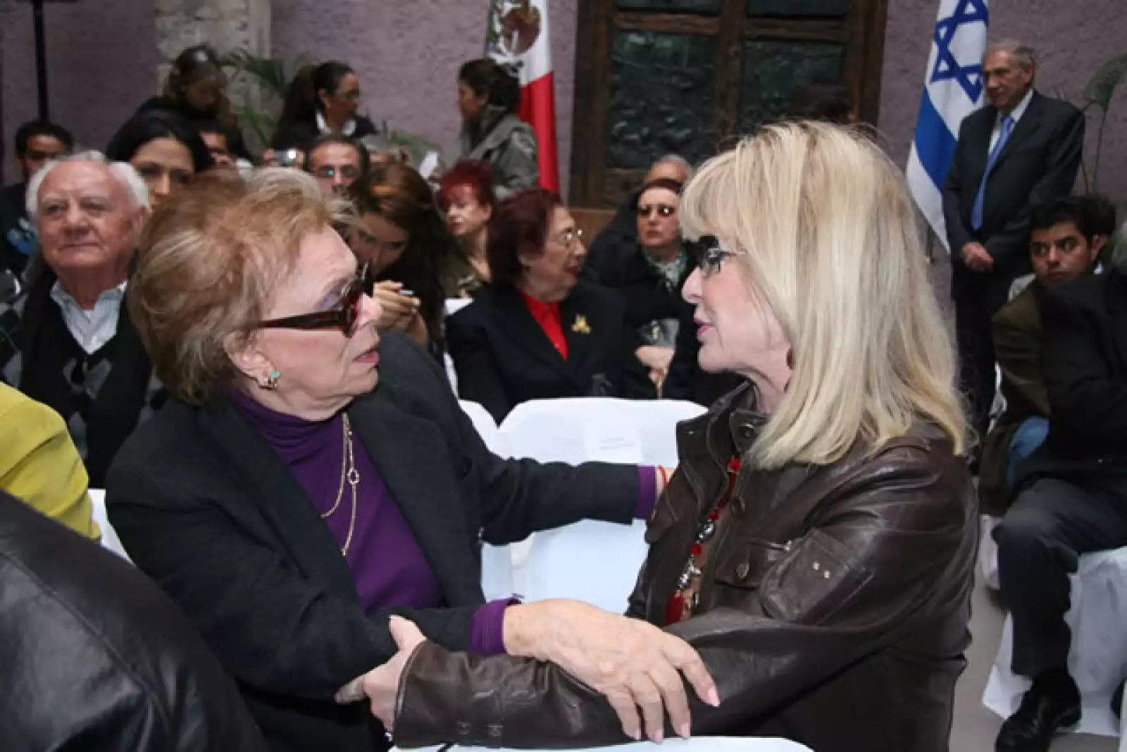 Homenaje a Jacobo Zabludovsky y Leon Davidoff.