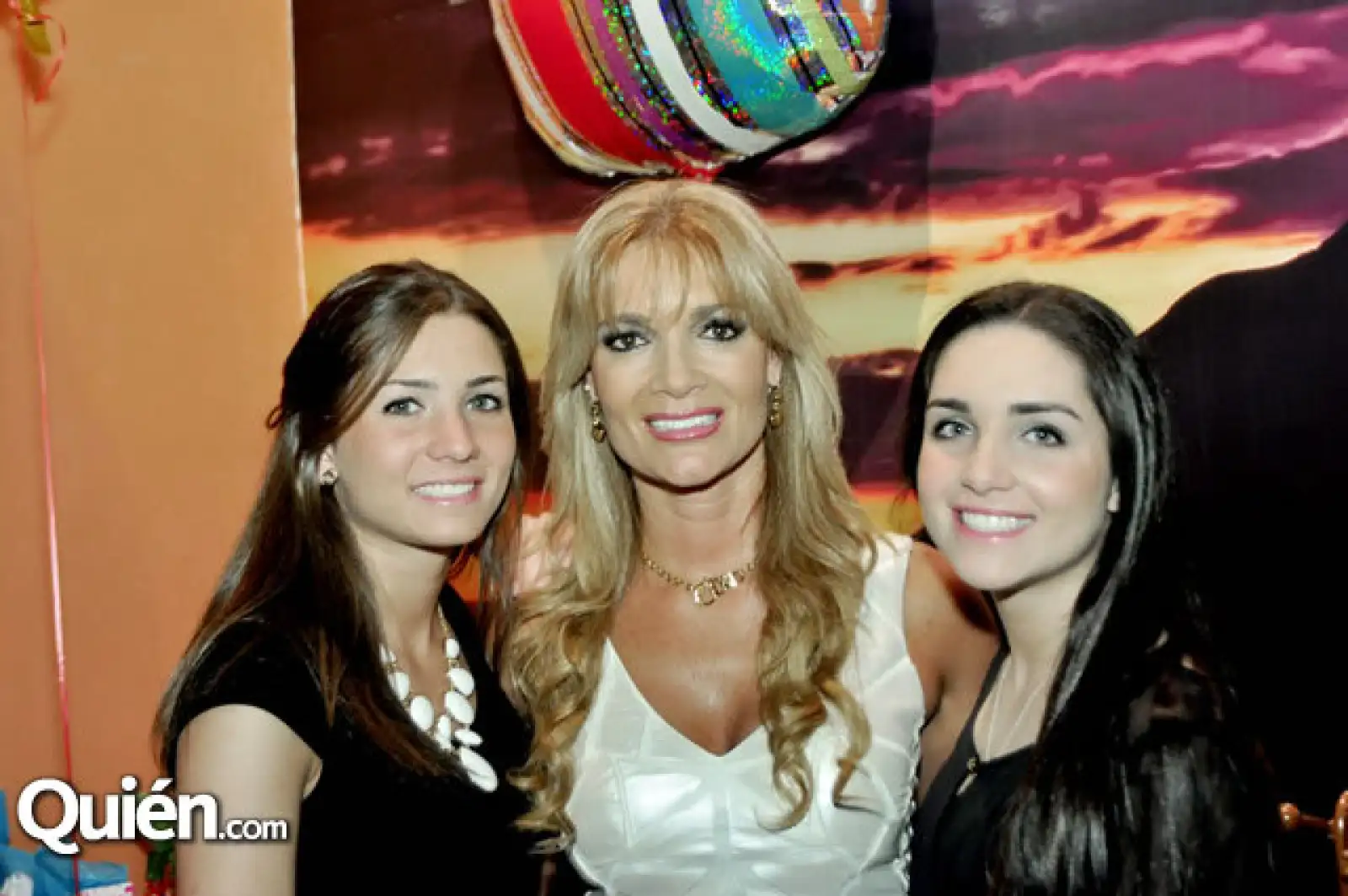 Catalina Poblete, Verónica Lepeley Cambiaso y Javiera Poblete