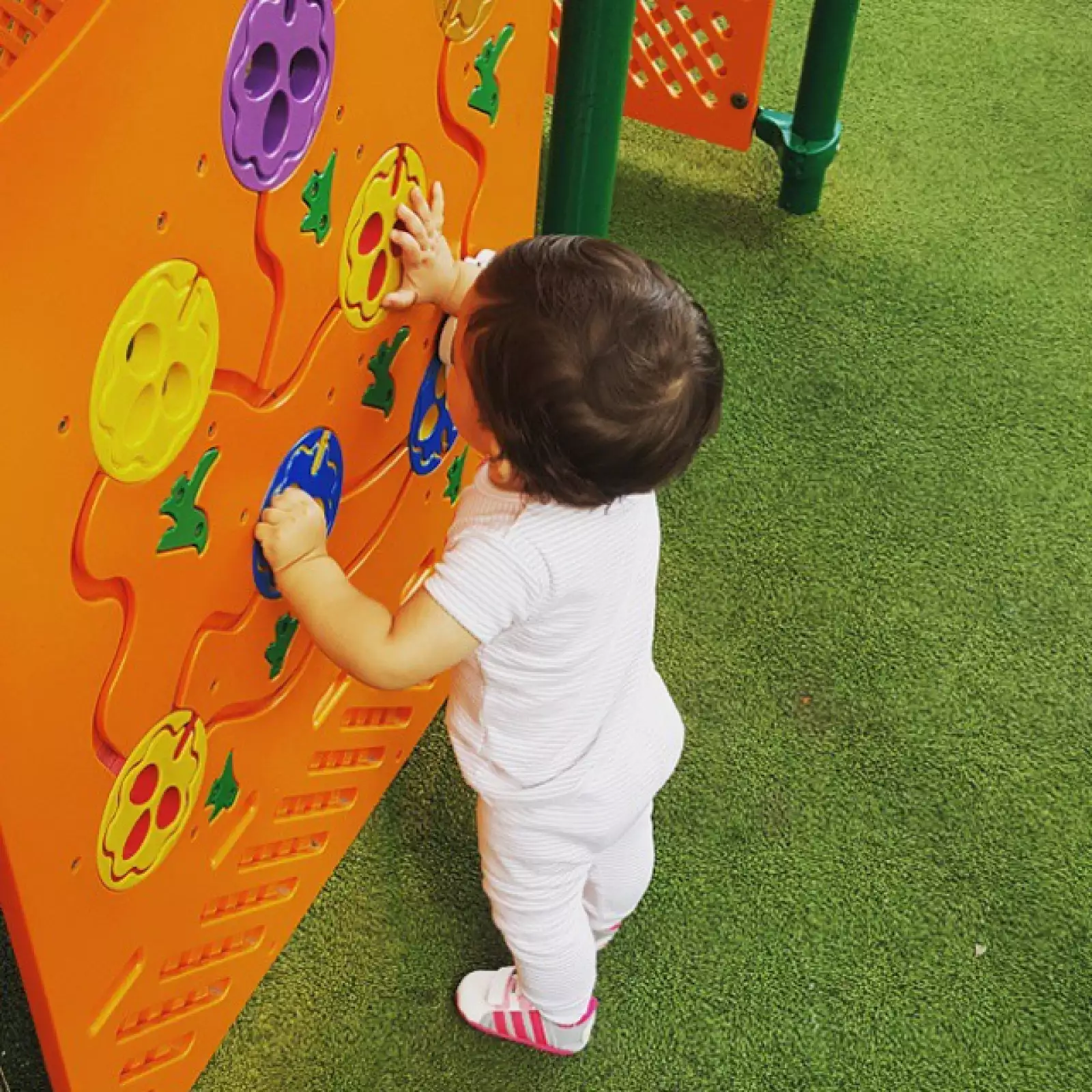 Carolina, experimentando el mundo.