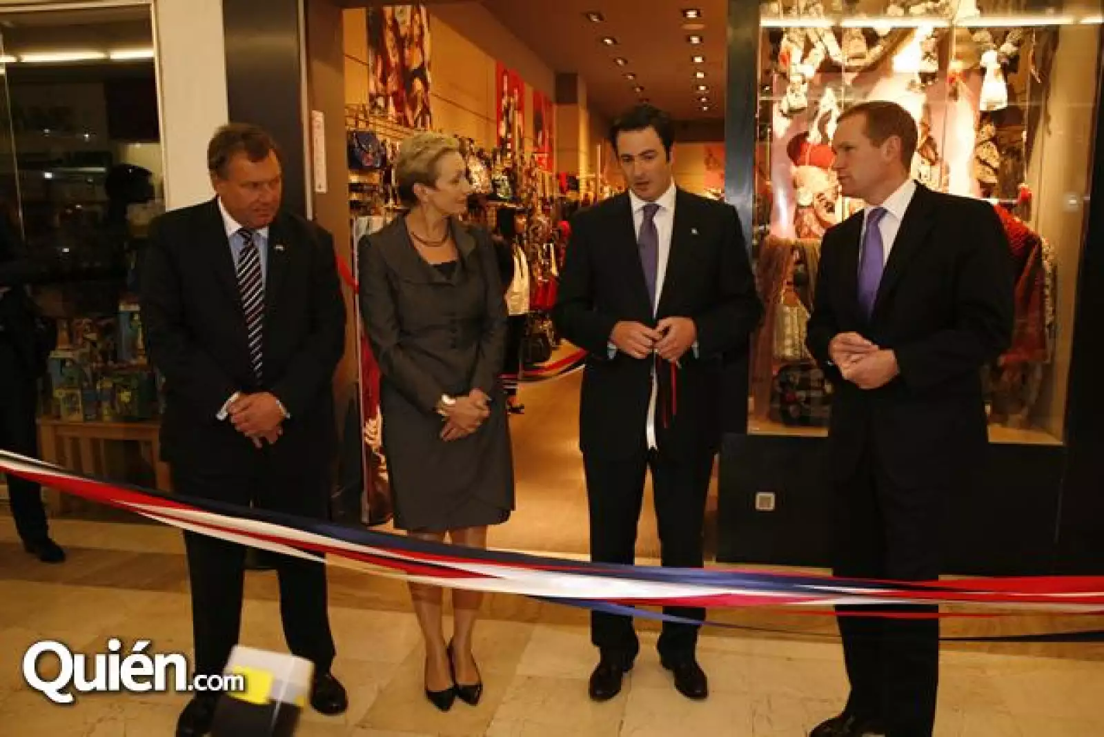 John Franck,Judith Macgregor,Eduardo Henkel,Jeremy Browne