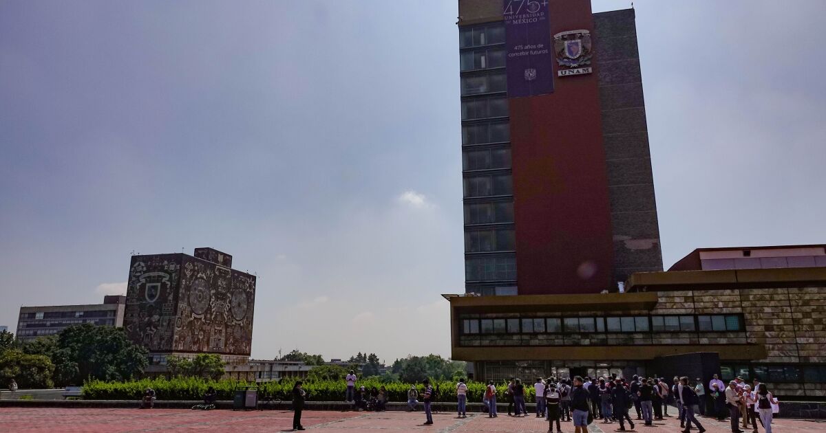 UNAM: CARRERAS DE ÉLITE EXIGEN MÁS DE 100 ACIERTOS, PERO SALARIOS VARÍAN DRAMÁTICAMENTE