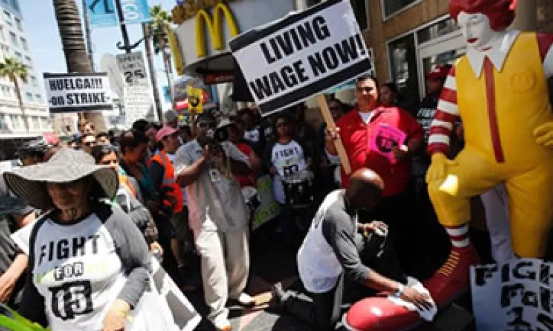 Las cadenas de comida rápida generalmente son uno de los grupos opositores a los aumentos salariales. (Foto: Getty Images)