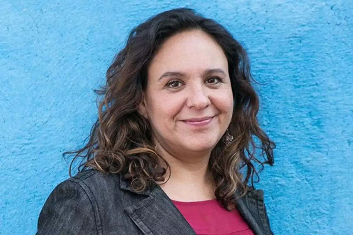 Por sus investigaciones sobre las fosas de San Fernando, Marcela Turati fue espiada por la PGR en 2015. Ese mismo año fue blanco del spyware de espionaje Pegasus.