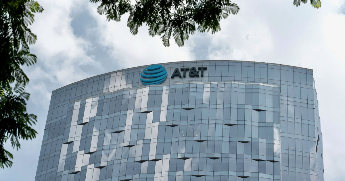¡MEGA ACUERDO! TELEVISA SE ALÍA CON FINTECH PARA COMPRAR AT&T MÉXICO