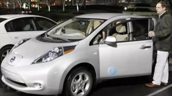 auto electrico leaf