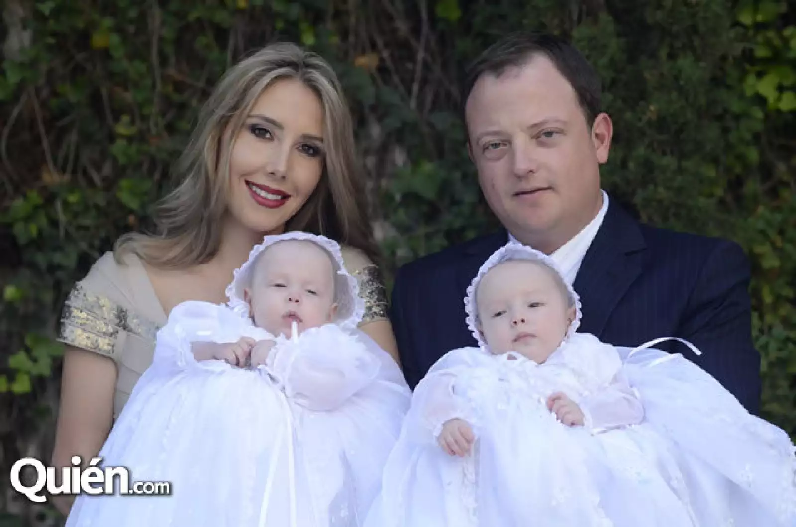 Moni Contreras con Luis, Luisito y María Robles