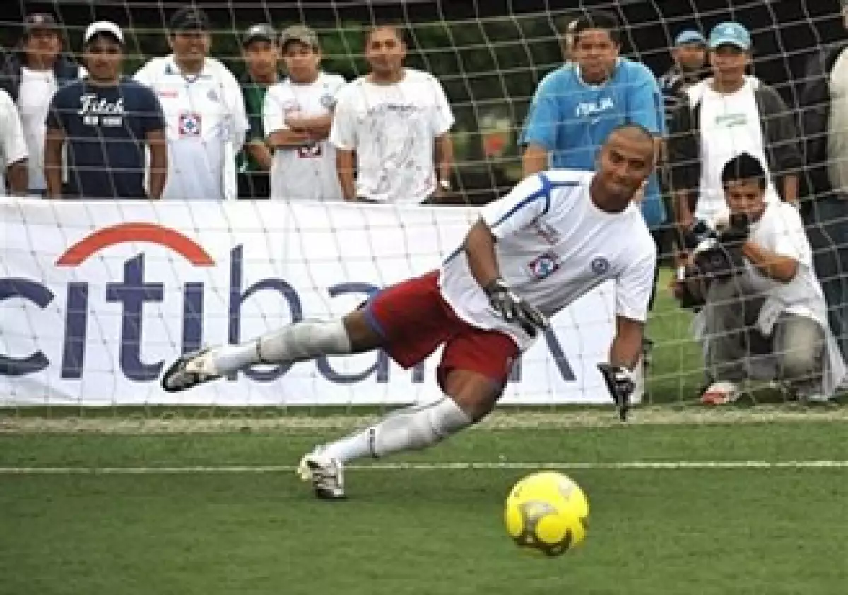 La Fuerza de Trabajo de Acción Financiera advirtió que es más probable que se den casos de corrupción en el futbol. (Foto: AP)
