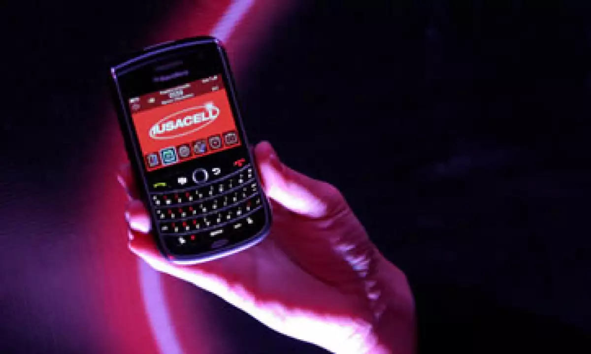 Telefónica reconoció que negocia una fusión con Iusacell. (Foto: Cuartoscuro)