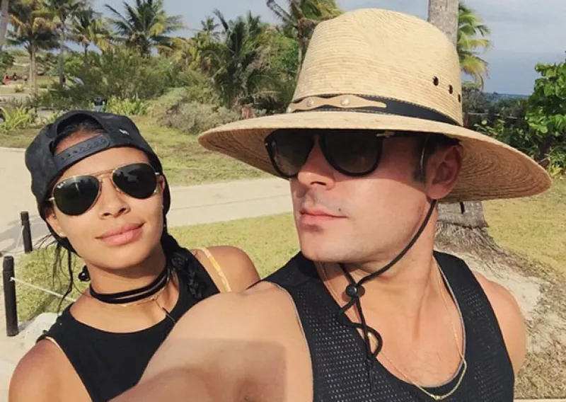 El guapo actor y Sami Miró están disfrutando del cálido clima de alguna playa mexicana, y es que así lo dio a entender la modelo a través de una imagen en Instagram.