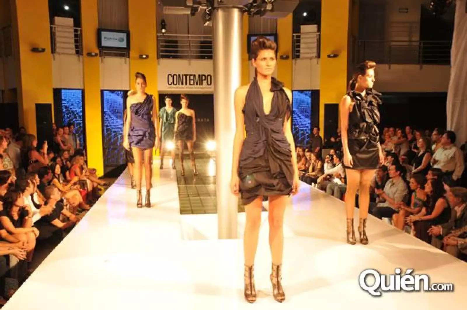 Desfile Contempo