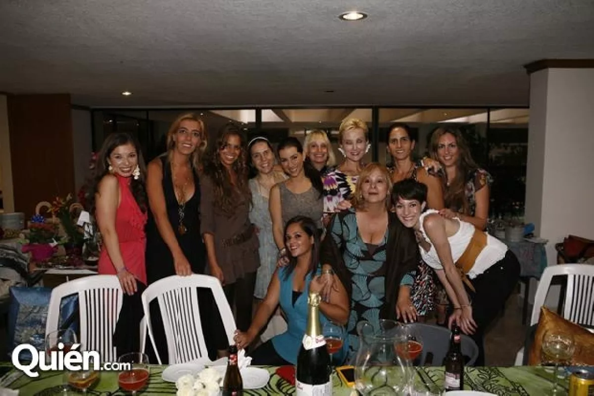 Claudia estuvo acompañada por familiares y amigos