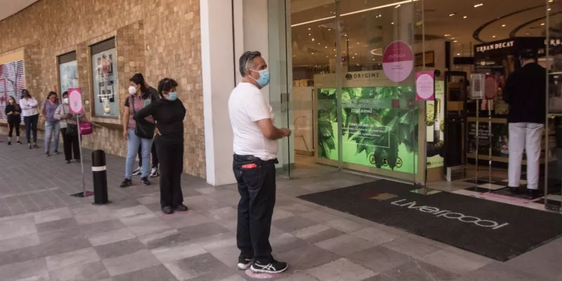 Las tiendas departamentales permanecieron cerradas casi medio año durante 2020. 