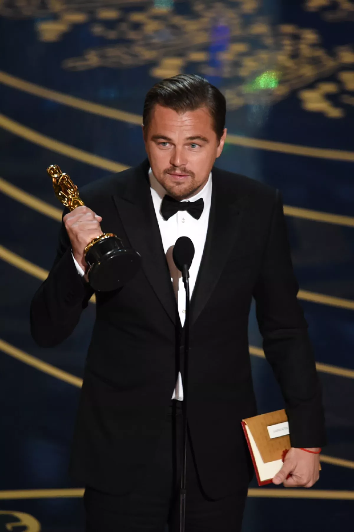 Leo DiCaprio por fin ganó el Oscar y nos conmovió con su discurso