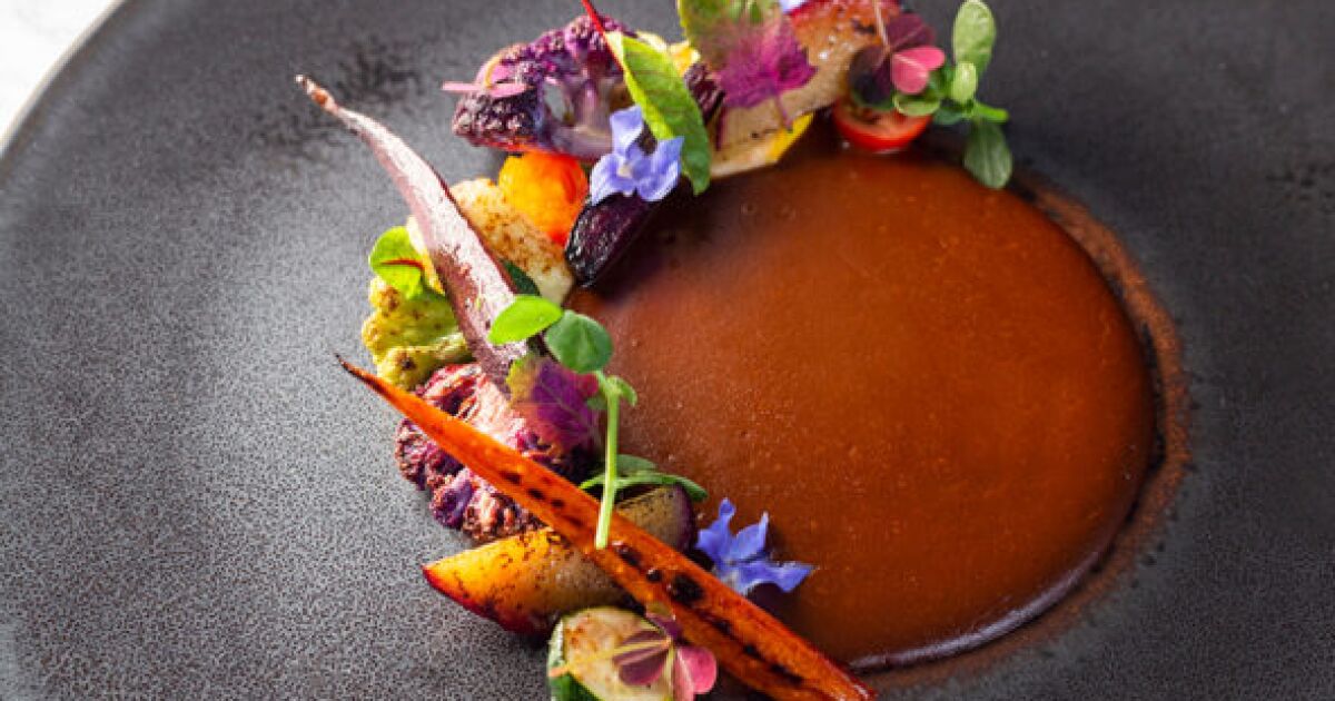 Dünyanın en iyi konumlandırılmış Meksika restoranı olan Quintonil'de yemek yemenin maliyeti