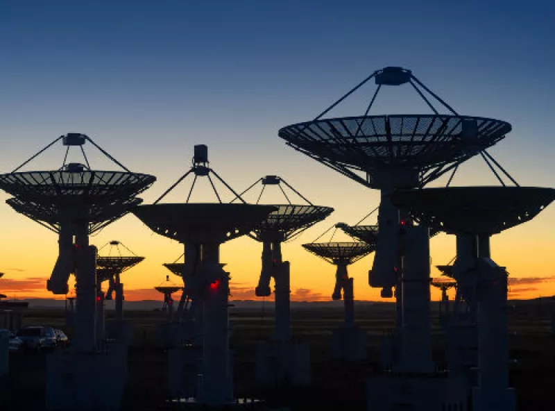 antenas de sat�lites