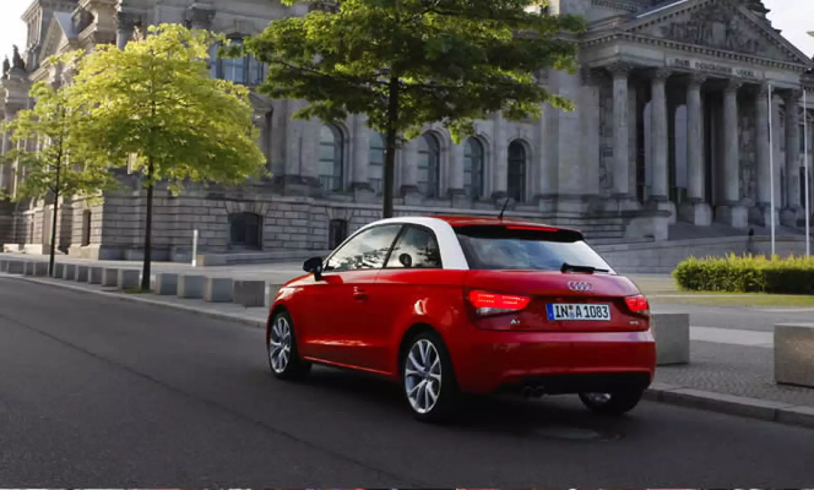 El modelo empezará a comercializarse en noviembre próximo, con 4 versiones que oscilarán en los 19,000 y los 27,000 dólares.