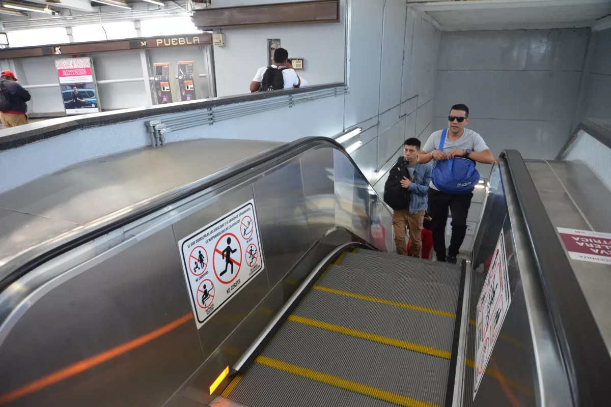 Escaleras-Metro-CDMX.jpg