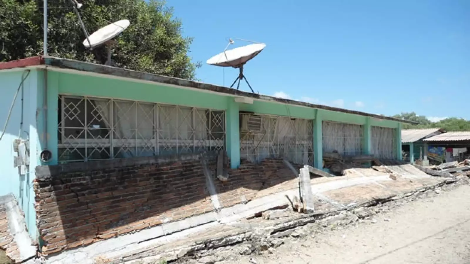 edificios derrumbados por sismo en Guerrero