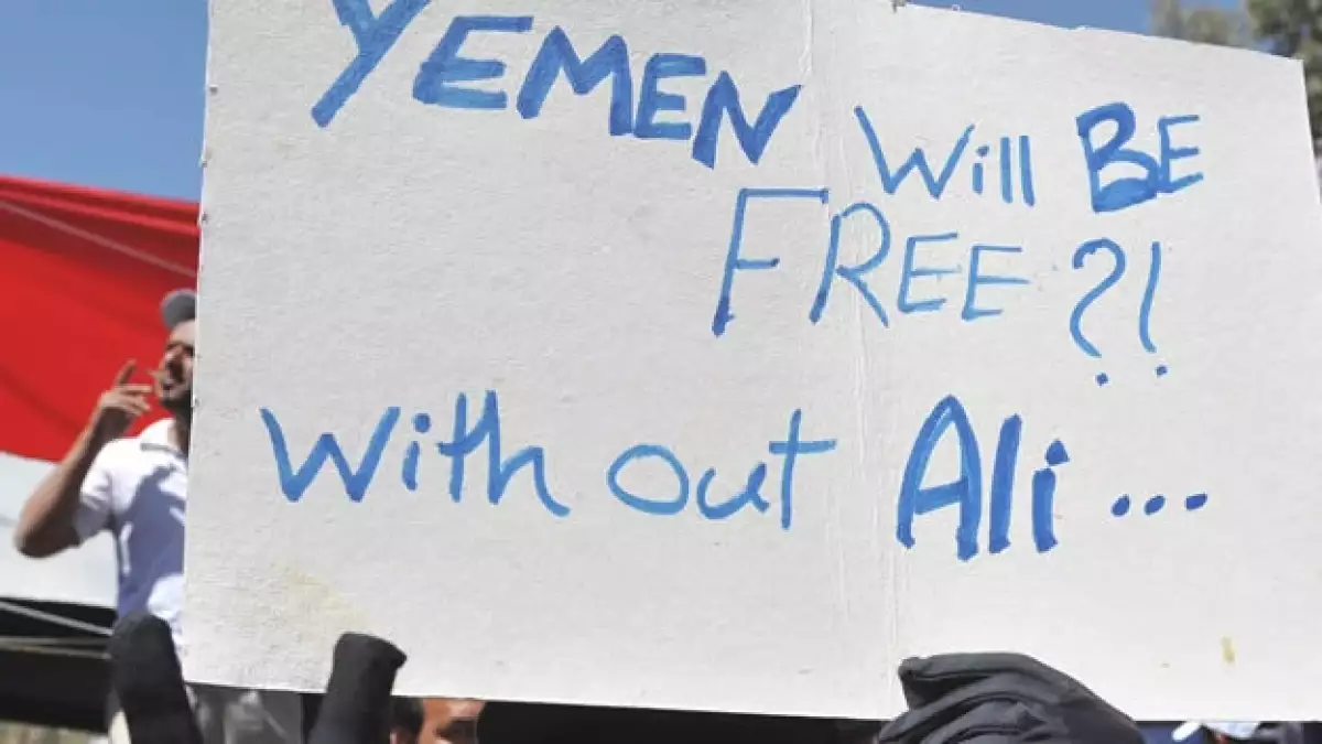 cartel contra el presidente ali