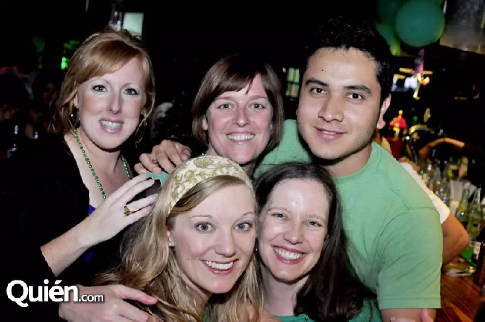 Leah Burnie, Melanie Micco, Miguel Rosales, Rebecca Pettan y Melanie Green