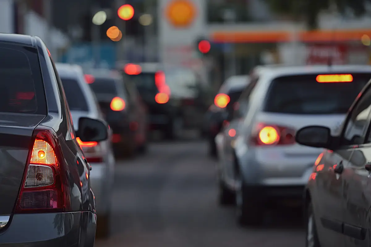 Vivir en la periferia no es barato: los precios ocultos que equivalen a comprar departamento en CDMX