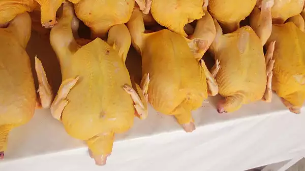 Pollo brasileño gana terreno al de Estados Unidos