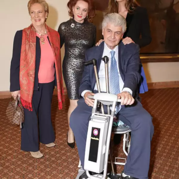 Malena Cosío, Patricia Barrios Gómez y Alfredo y Begoña Elías Ayub