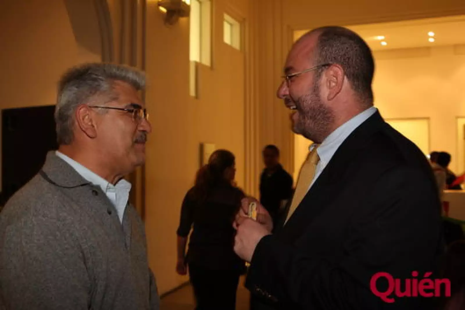 Carlos Ruiz, Sergio Vela