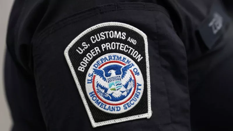 eu-niega-visas-por-contenido-"antisemita"