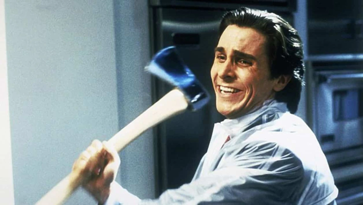 Christian Bale en la versión del año 2000 de American Psycho
