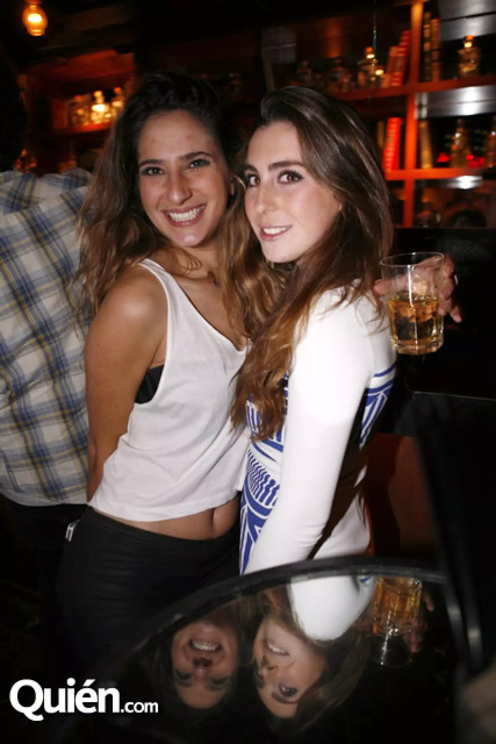 Stephania Pardo y Daniela Twdetla