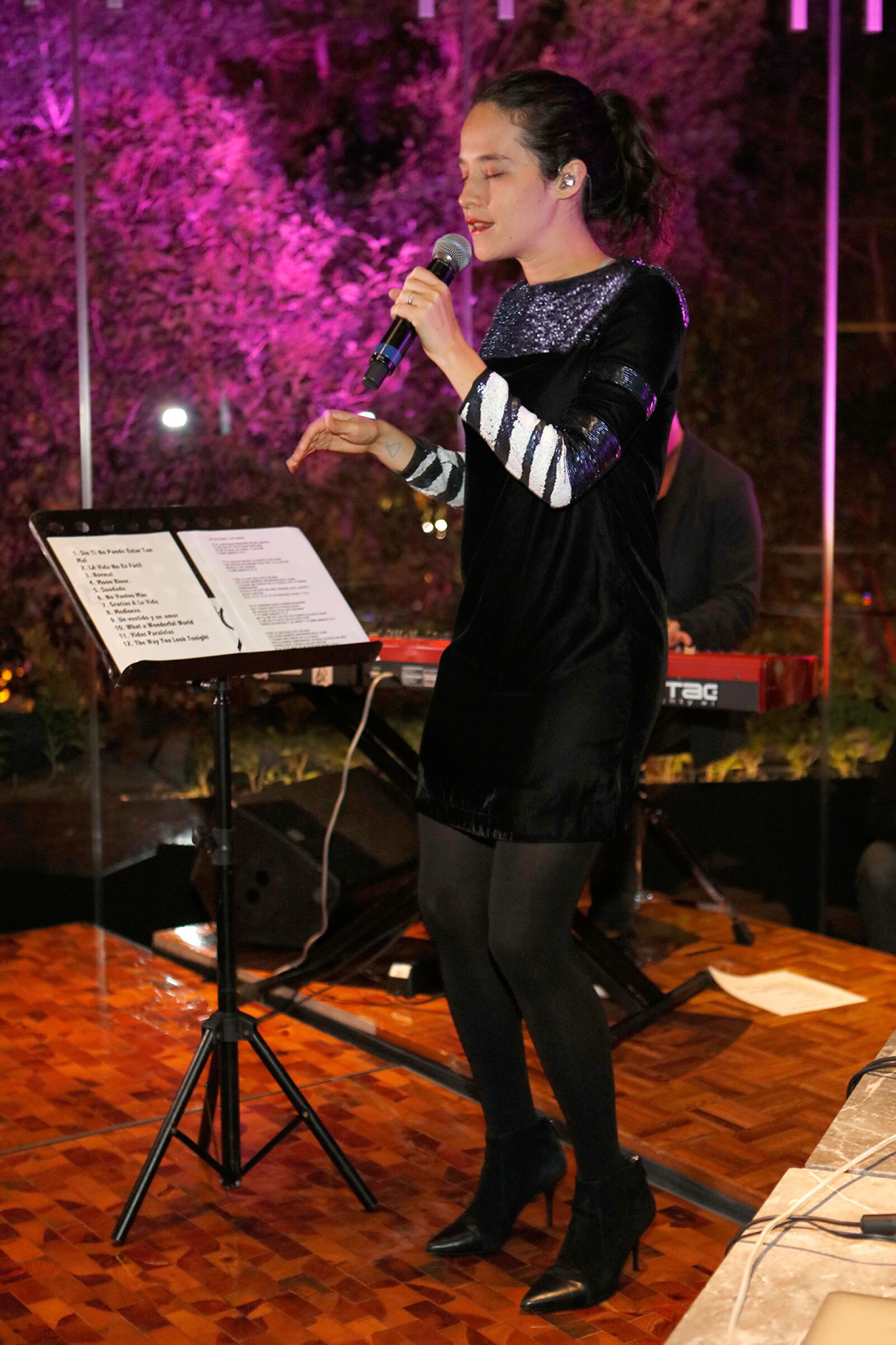 María Asunción Aramburuzabala en el aniversario del Chapulín